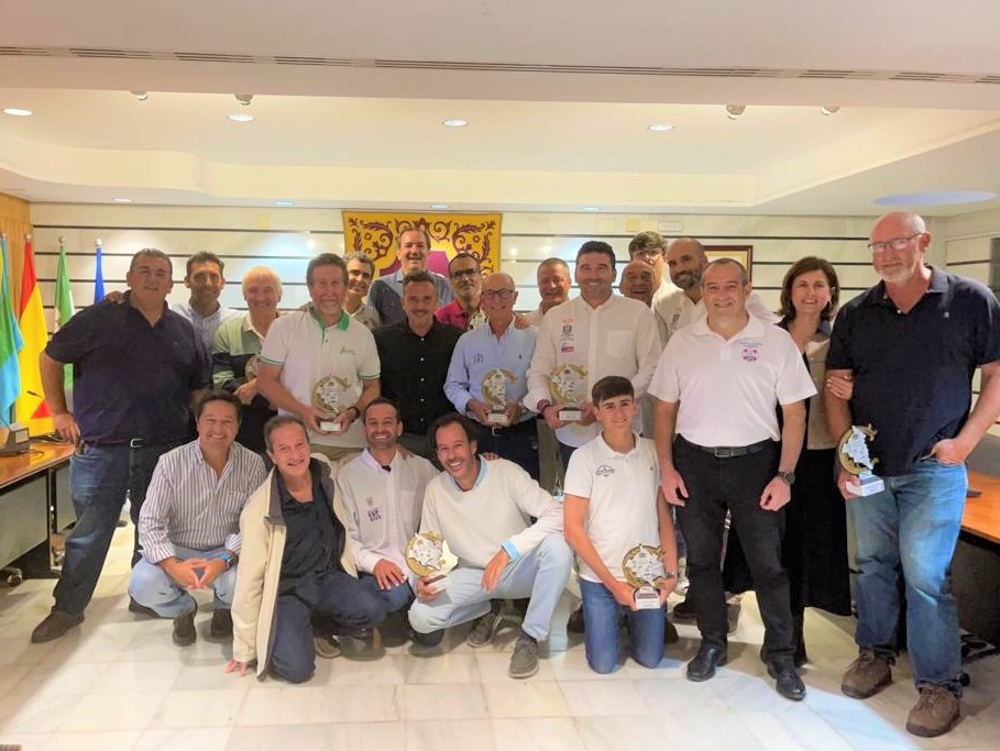 Sayonara Light’, ‘Trebolísimo II’ y ‘XIC’ ganan la Liga Interclubes de Vela 'Bahía de Huelva' que entregó sus trofeos en Punta Umbría