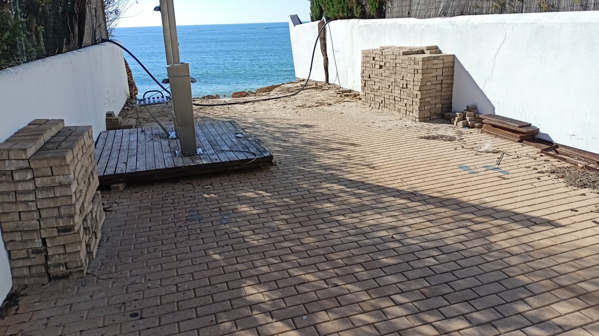 El Ayuntamiento de Punta Umbría acomete varias obras de emergencia para paliar los efectos de la borrasca Bernard